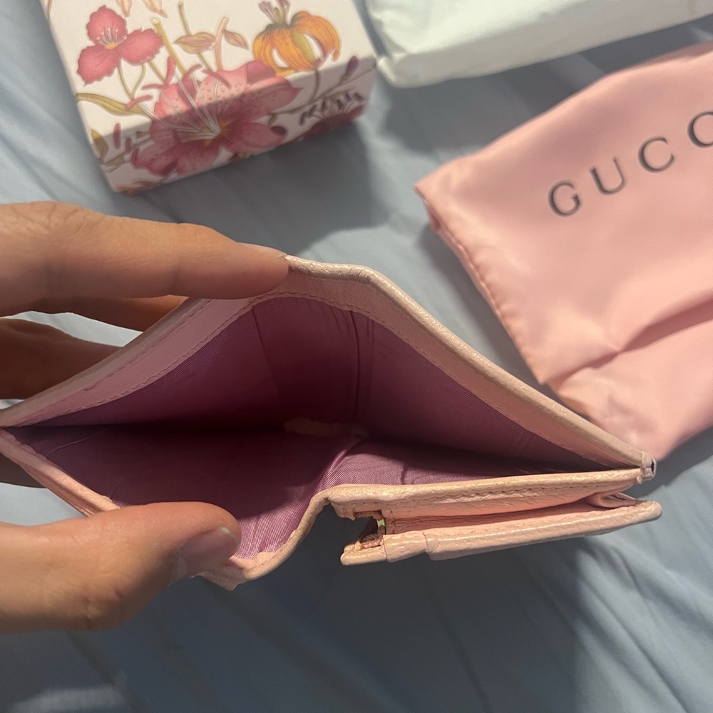 GG Marmont Flora Compact Bi-Fold Wallet - Picture 8 of 12